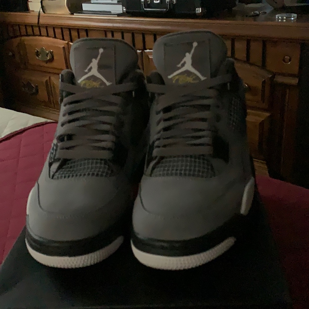 Jordan 3 Cool Grey size 10.5